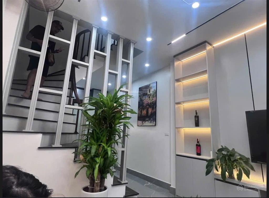 Bán nhà đẹp yên nghĩa, hà đông, 48m , 4 tầng, giá 6,1 tỷ kinh doanh.