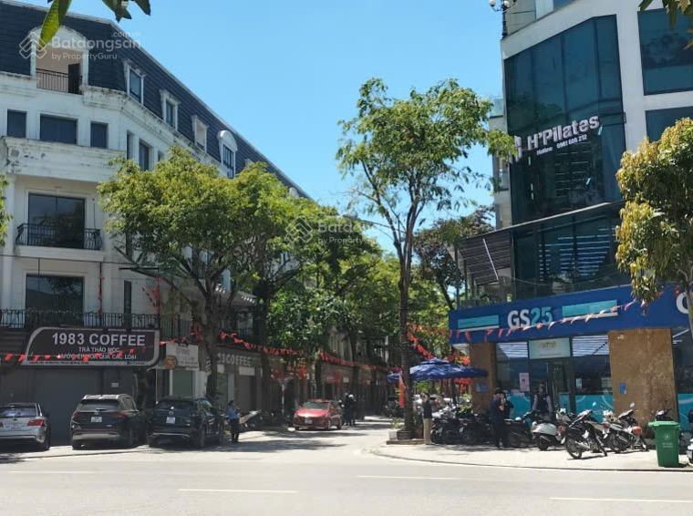 Siêu kinh doanh văn phú hà đông 90m2, 4 tầng, giá 17,5 tỷ, thang máy, ô tô kinh doanh, vỉa hè.