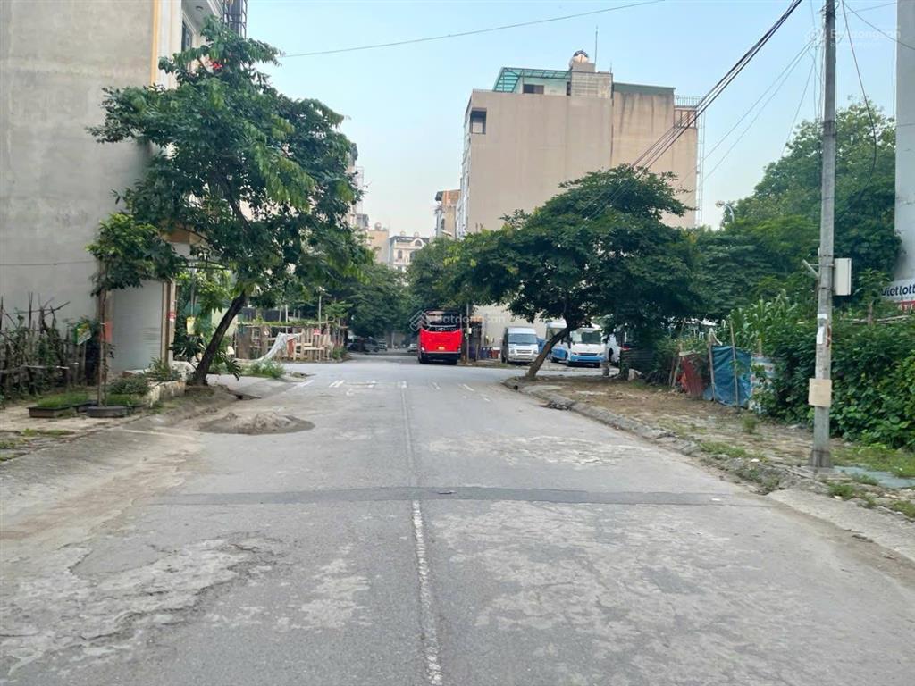Bán đất phân lô, yên nghĩa, hà đông, 55 m2, mt 5m, giá 9,5 tỷ. ô tô tránh, vỉa hè đá bóng, kd