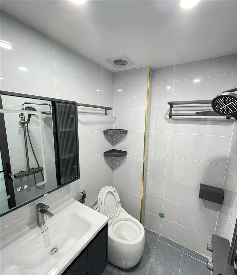 Bán nhà, mỗ lao 40m, 5 tầng, thang máy, giá 9 tỷ, ô tô, view hồ điều hòa, công viên, kd