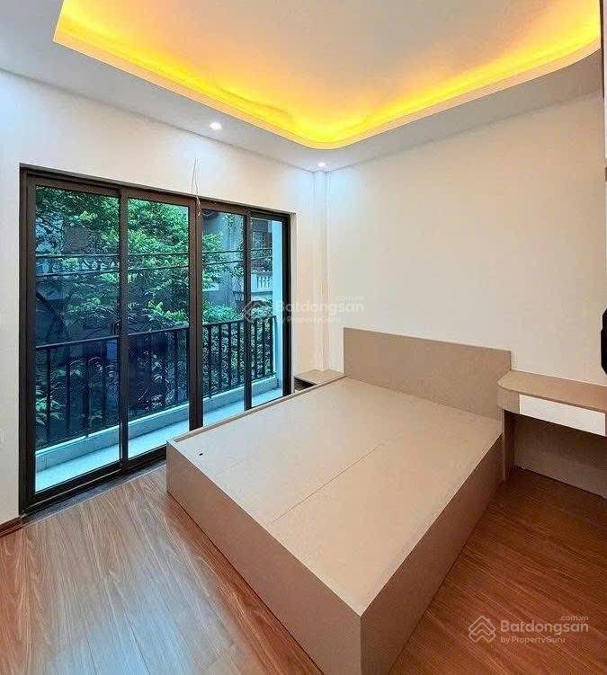 Bán nhà ngô thì nhậm, hà đông, 55m, 3 tầng, chỉ 10,2 tỷ, ô tô, kd, vài bước ra quang trung.