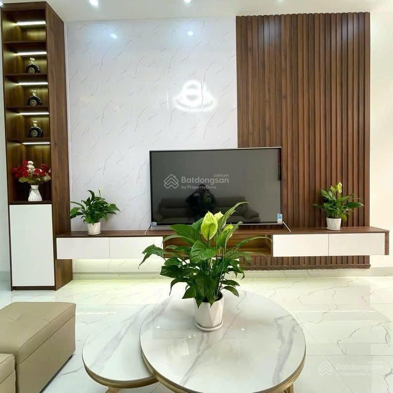 Cho thuê nhà * 35m * 5 tầng * 9tr/t. hộ gia đình phố xốm, phú lương, hà đông. ô tô. kd