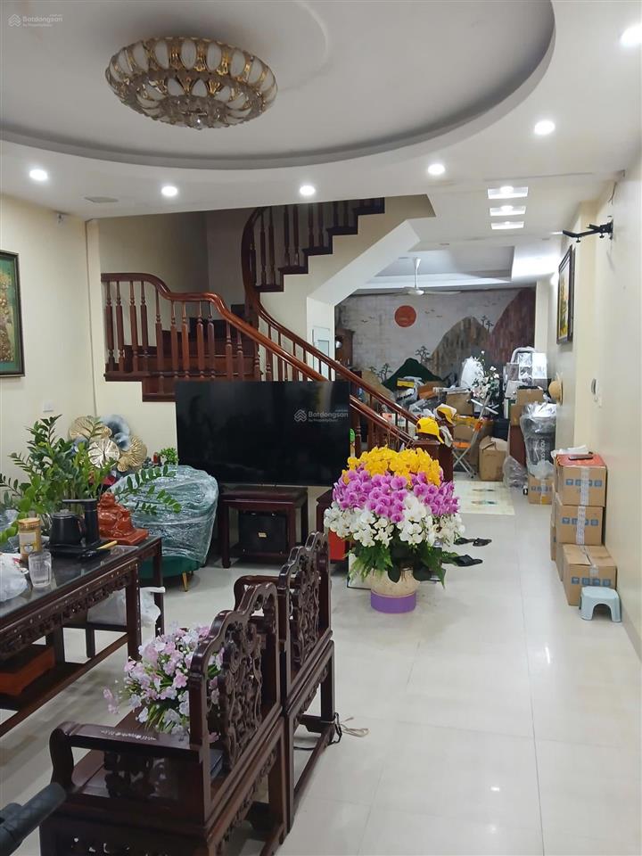 Cho thuê nhà văn phú, hà đông, 90m2 * 5 tầng, 17tr/t. văn phòng, hộ gia đình, sinh viên. ô tô. kd