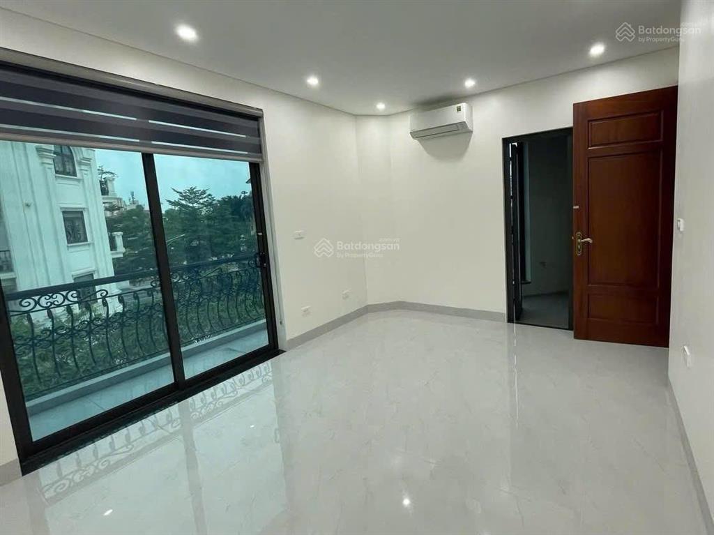 Cho thuê lô góc yên nghĩa, hà đông. 165m, 4 tầng, tm. mặt bằng kinh doanh cực đỉnh. văn phòng. cty.