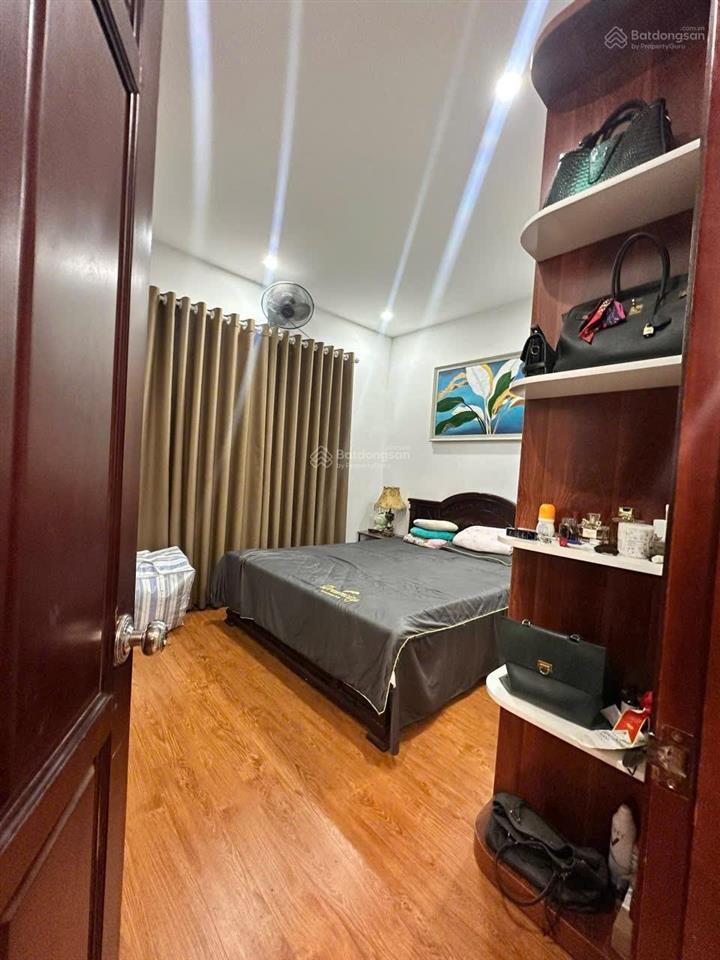 Cho thuê căn hộ, trần phú, hà đông. 70m, 2pn, 10tr/tháng. gia đình, nhóm sinh viên, người lao động