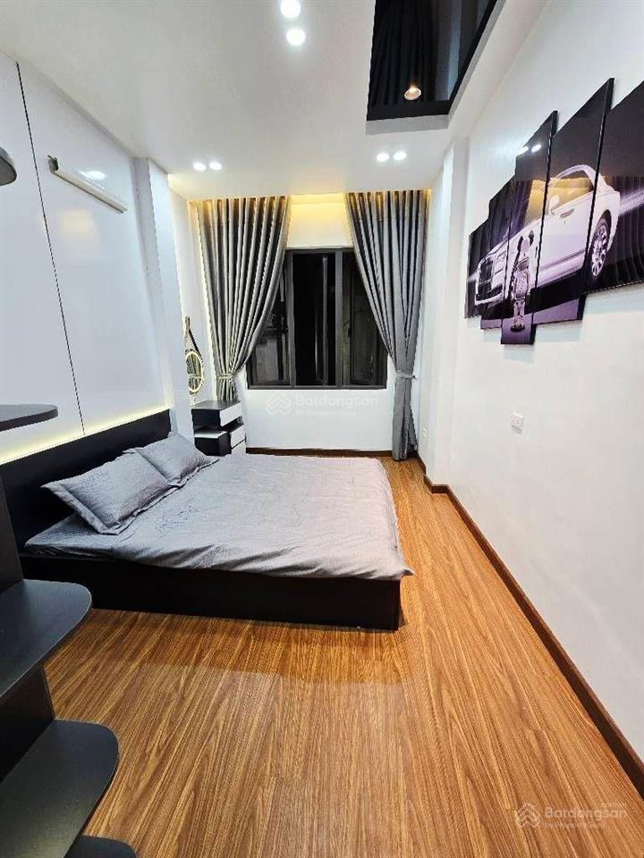 Đường láng 6t 3pn 26m2 5.9tỷ full nội thất ngõ thông