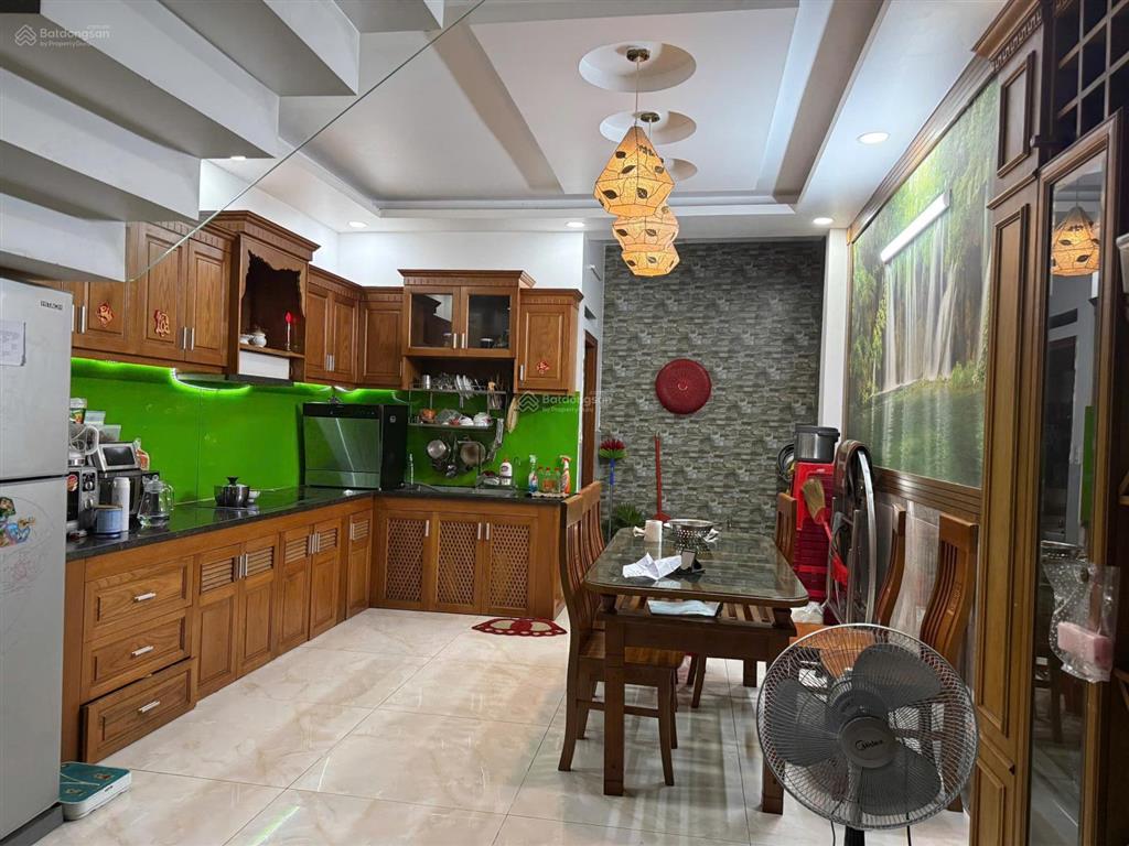 Nhà chính chủ khu đồng bộ 5 tầng, 60m2 ngang 4m, hẻm 8m hoàng bật đạt, 8.x tỷ