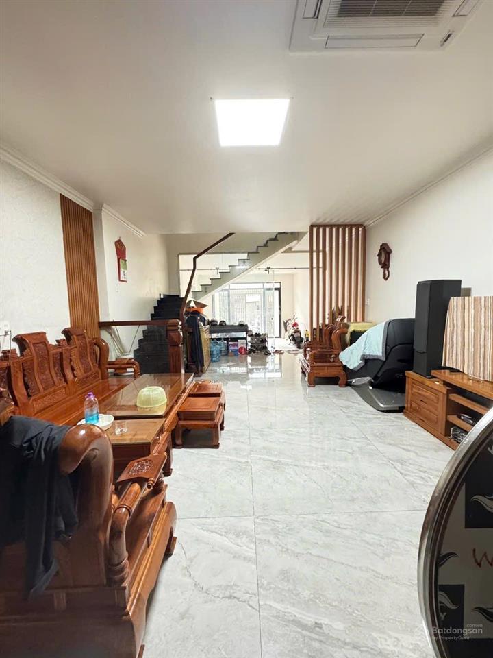 Hẻm xe tải tránh 10m phan huy ích, 110m2 ngang 5m, 3 tầng mới đẹp, 11 tỷ