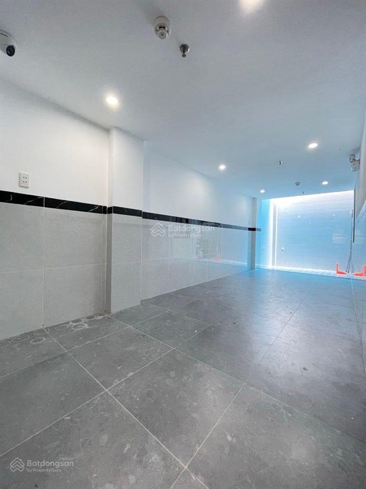 Chdv gò vấp khu sân bay, 112m2, ngang 5.2m, 6 tầng, thu đến 1.4 tỷ năm, 18.6 tỷ