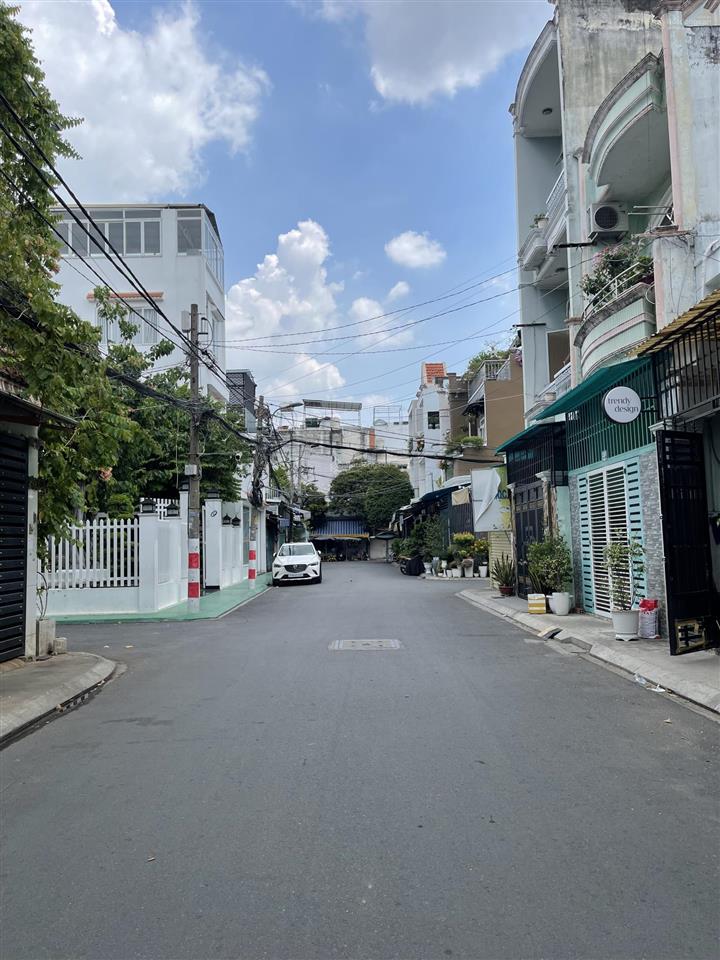 Lô góc đẹp như tranh không lộ giới  toạ lạc tại huỳnh văn nghệ  9.x tỷ tl