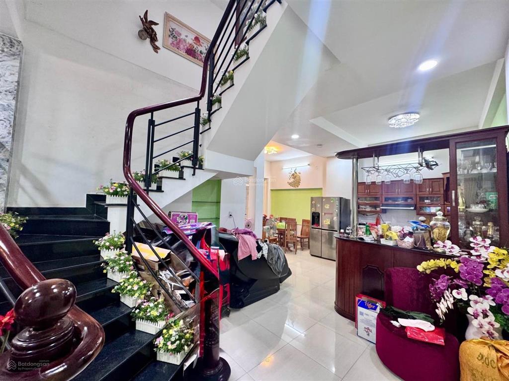 Chỉ 80 triệu/m2 hẻm thông xe hơi phạm văn chiêu, 3 tầng, 100m2 ngang 4.1m nở hậu đẹp, 8.2 tỷ