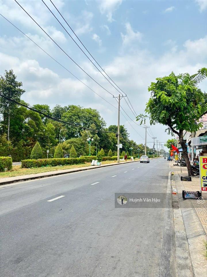 Bán nhà mặt tiền đường 25m tân sơn  6x21m, view sân golf tân sơn nhất, 19.x tỷ tl