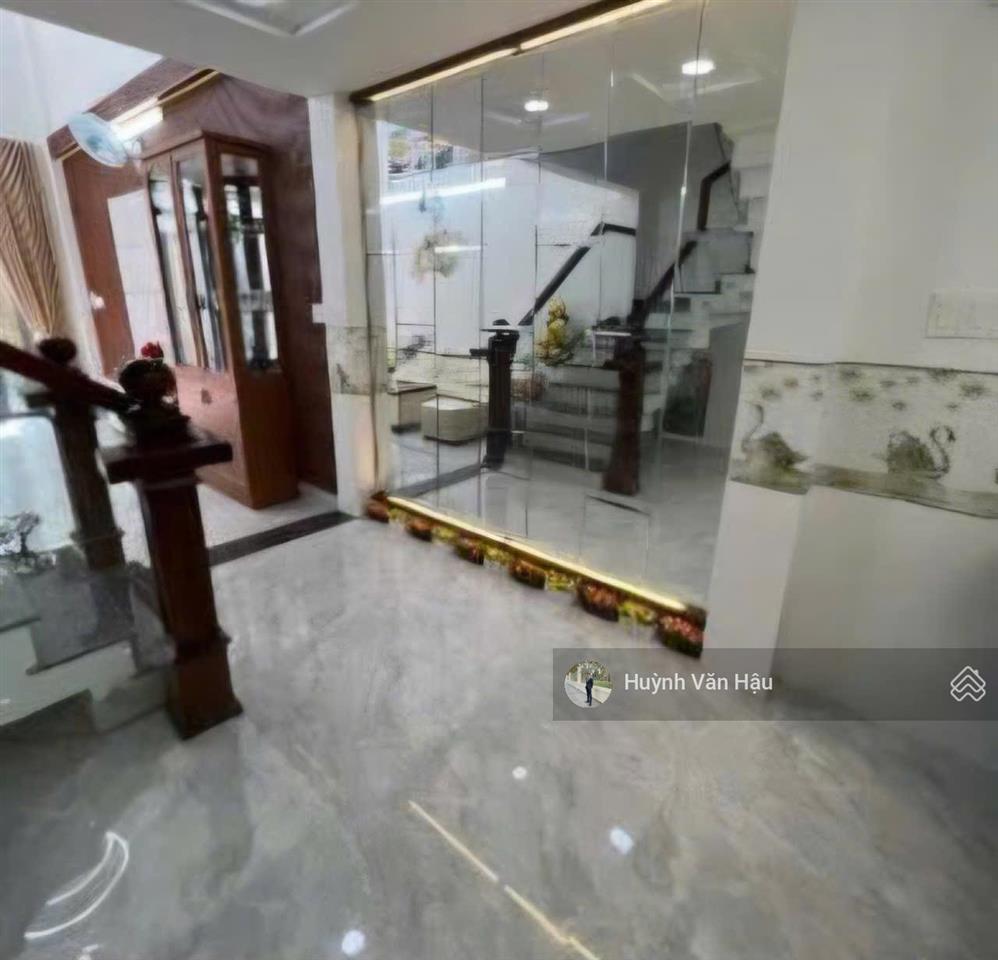 Nhỉnh 8 tỷ  nhà 5 tầng thang máy, 67m2 (4x15) nh 6m, thu 30 triệu/tháng  hxh phạm văn chiêu, gv
