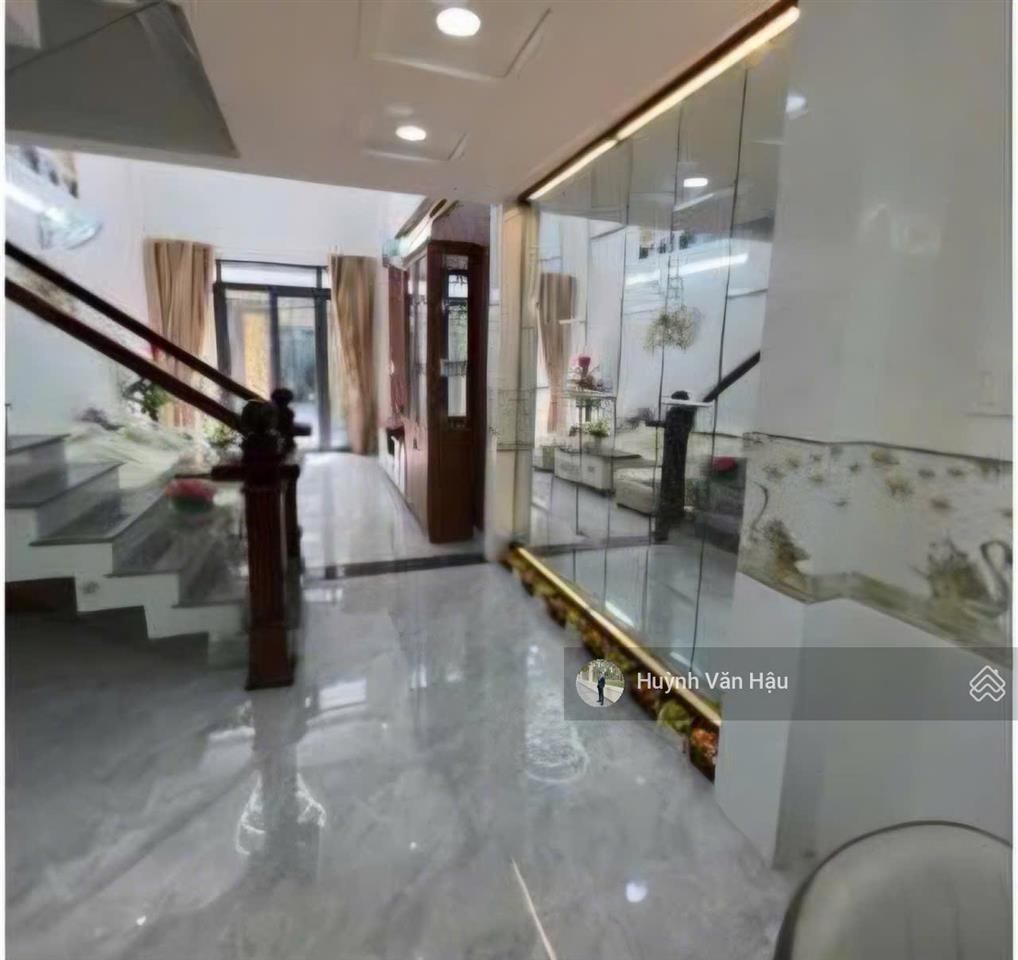 Nhỉnh 8 tỷ  nhà 5 tầng thang máy, 67m2 (4x15) nh 6m, thu 30 triệu/tháng  hxh phạm văn chiêu, gv