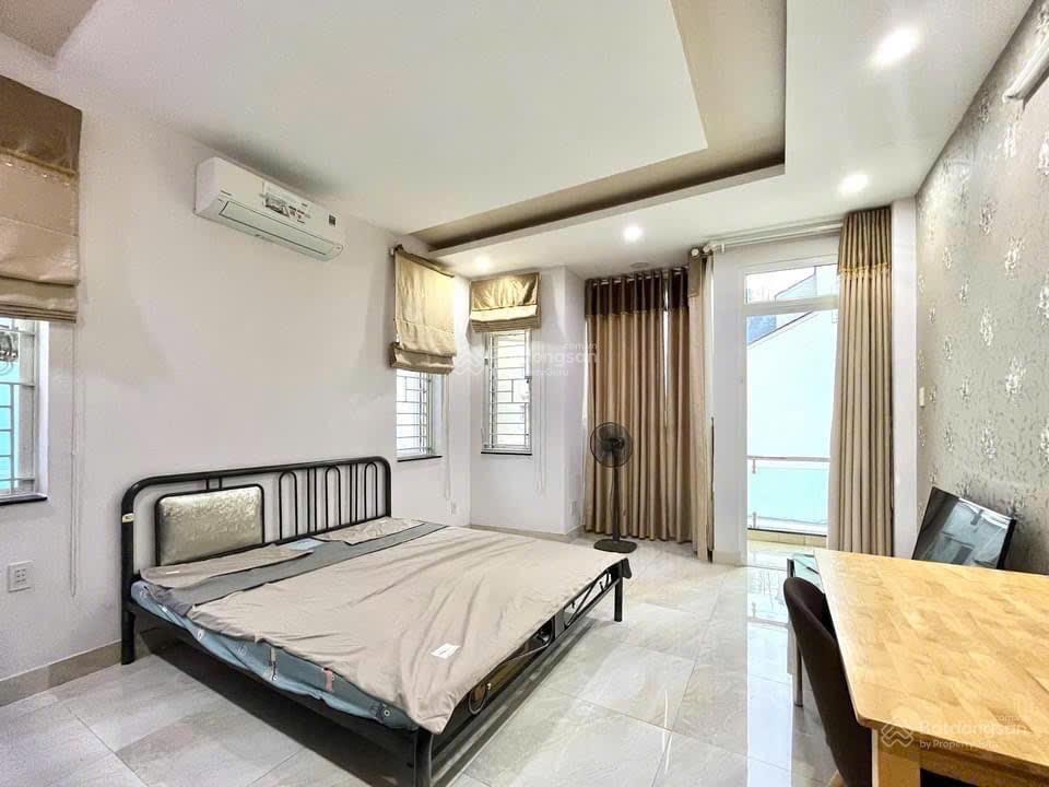 Phòng gần đại học kh tự nhiên, sư phạm, sài gòn, ngay hẻm 80 nguyễn trãi p3q5 (chính chủ)