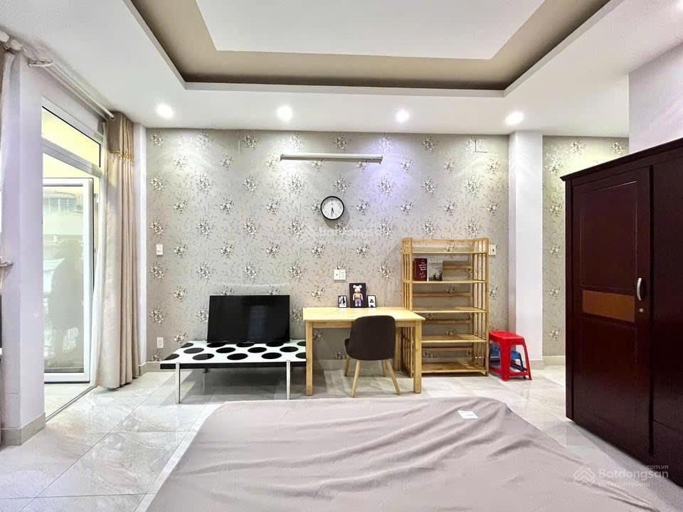 Phòng gần đại học kh tự nhiên, sư phạm, sài gòn, ngay hẻm 80 nguyễn trãi p3q5 (chính chủ)