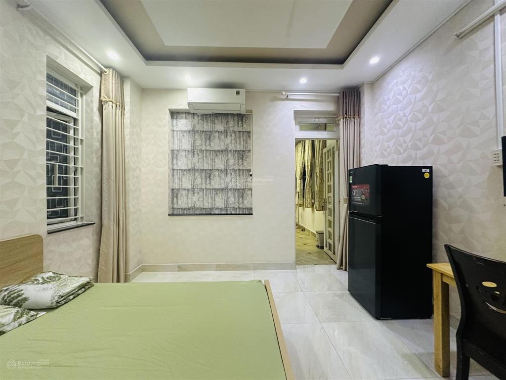 Phòng gần đại học kh tự nhiên, sư phạm, sài gòn, ngay hẻm 80 nguyễn trãi p3q5 (chính chủ)