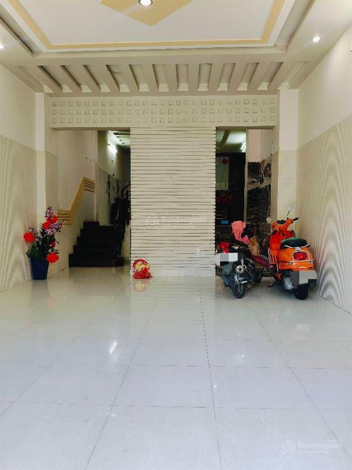 B.á.n nhà  siêu phẩm 4tầng  mặt t.i.ề.n  ngay đại học kinh tế tphcm  100m2  5x20  nhỉnh 8tỉ