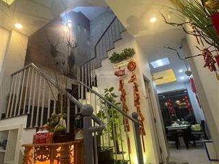 Nhà đẹp  dương bá trạc  3tầng  trung tâm sầm uất  61m2  nhỉnh . 9tỉ