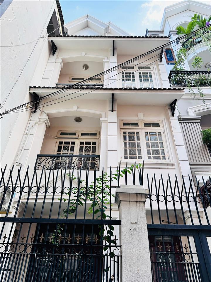 Bán biệt thự 2 mặt tiền cửu long p. 2 tân bình gần sân bay 4.8x20m 4 tầng 5pn giá 21 tỷ