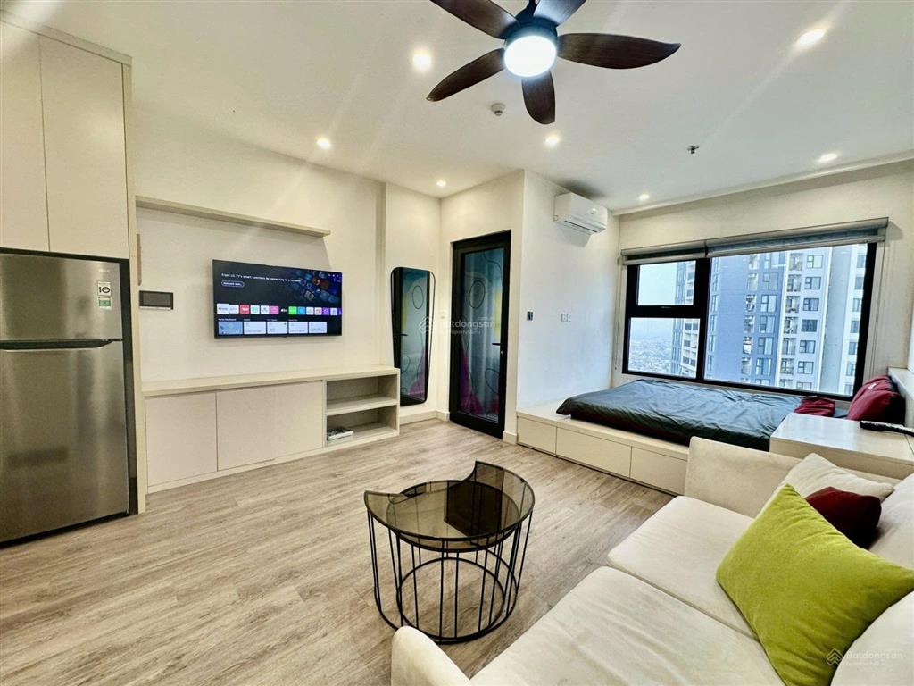 Cc bán giá thật 2 căn 1pn+ 43m2, 2tỷ850 và studio 31m2, 2tỷ290 vinhomes smart giá bán gấp tuần này