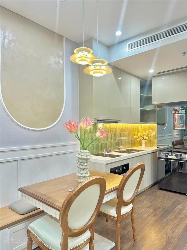 Chủ nhà gửi em bán căn 1n+ giá 3,55 tỷ, tòa b masteri, full nội thất cao cấp được thiết kế riêng.