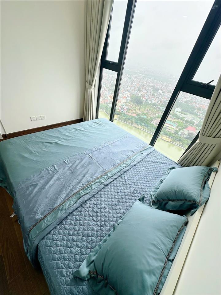 Giá chuẩn căn 2n+ 64m2 view hồ giá 5 tỷ 130 full nội thất tại tòa b masteri  smart city