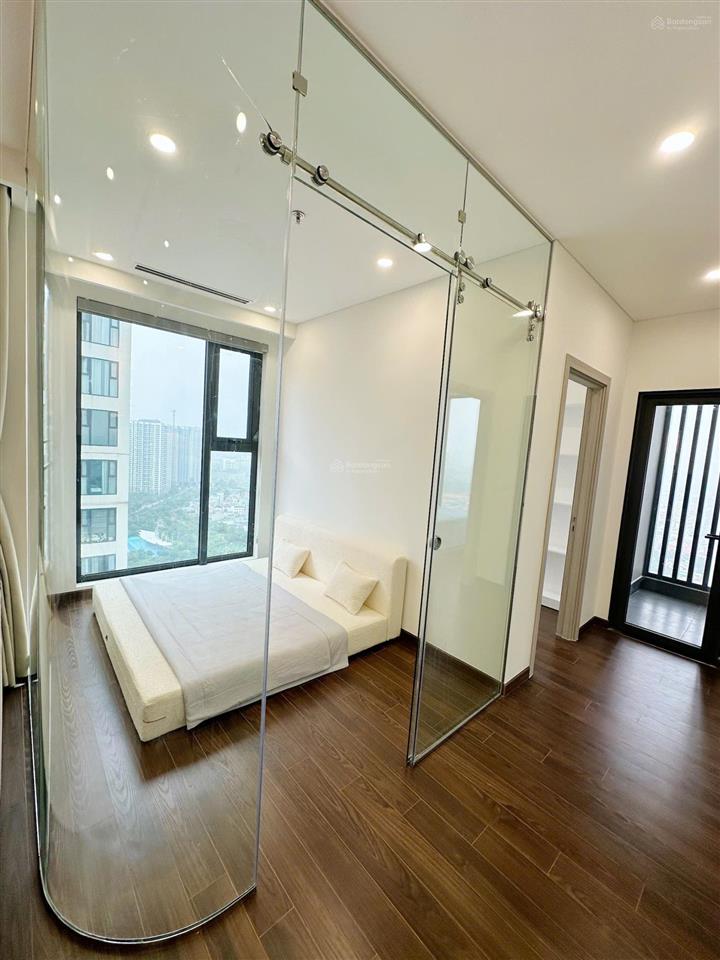 Giá chuẩn căn 2n+ 64m2 view hồ giá 5 tỷ 130 full nội thất tại tòa b masteri  smart city