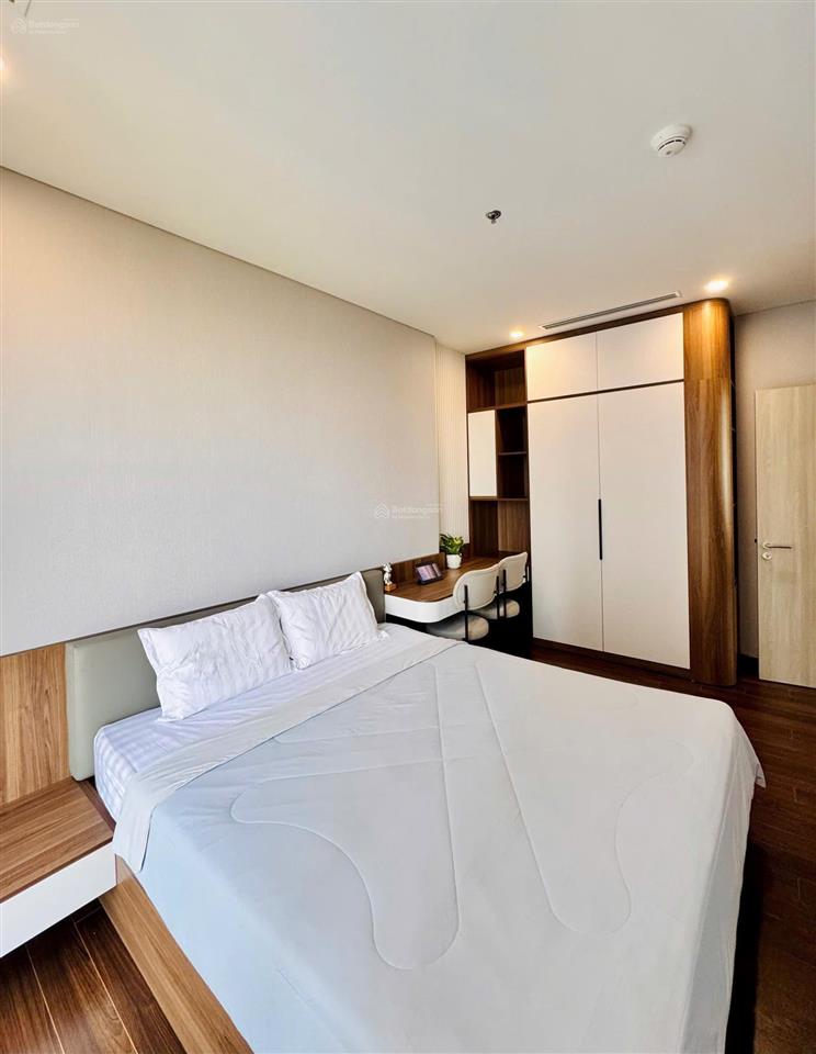 Chính chủ gửi bán căn 3pn  dt 80.1m2, giá 7,35 tỷ view hồ, tòa b marteri west heights tây mỗ