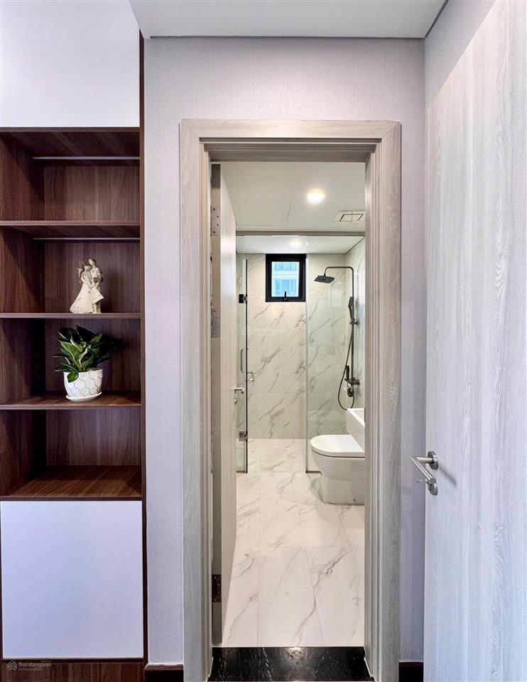 Chính chủ gửi bán căn 3pn  dt 80.1m2, giá 7,35 tỷ view hồ, tòa b marteri west heights tây mỗ