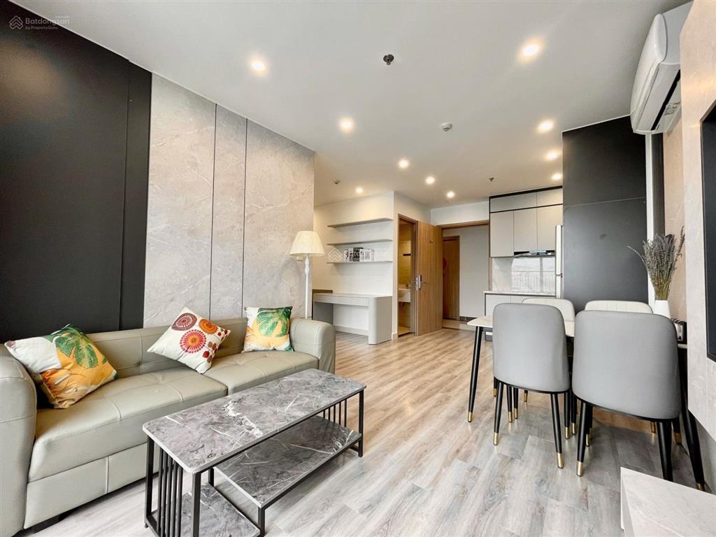 Chính chủ gửi em bán căn 1n+ 43m2 giá 2.6 tỷ full nội thất đẹp tại tòa gs2  vinhomes smart city