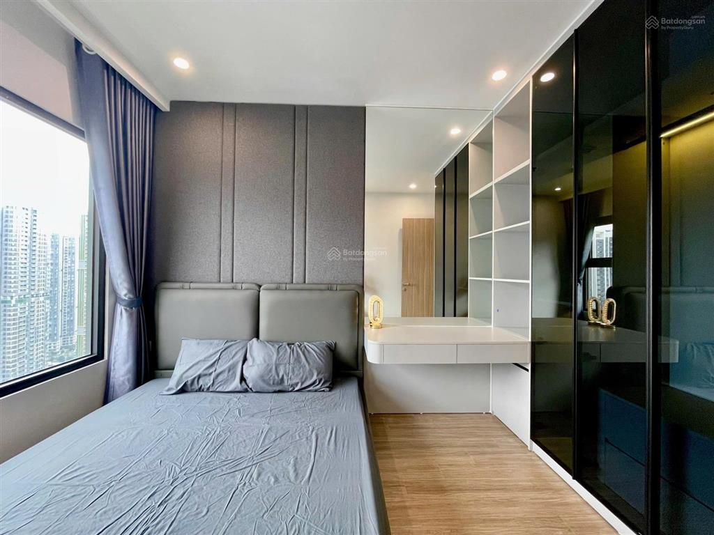 Chính chủ gửi em bán căn 1n+ 43m2 giá 2.6 tỷ full nội thất đẹp tại tòa gs2  vinhomes smart city