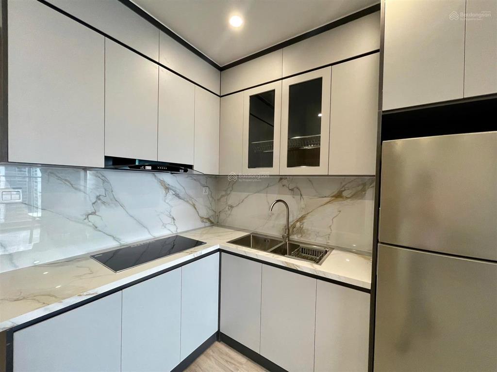 Chính chủ gửi em bán căn 1n+ 43m2 giá 2.6 tỷ full nội thất đẹp tại tòa gs2  vinhomes smart city