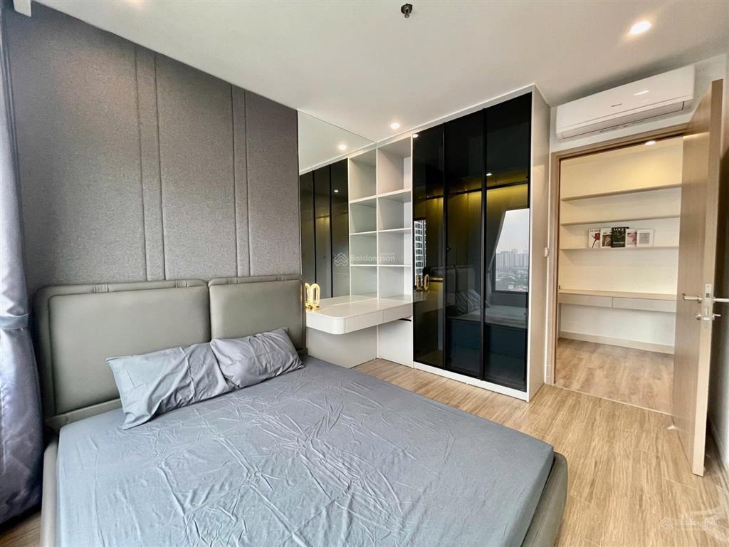 Chính chủ gửi em bán căn 1n+ 43m2 giá 2.6 tỷ full nội thất đẹp tại tòa gs2  vinhomes smart city