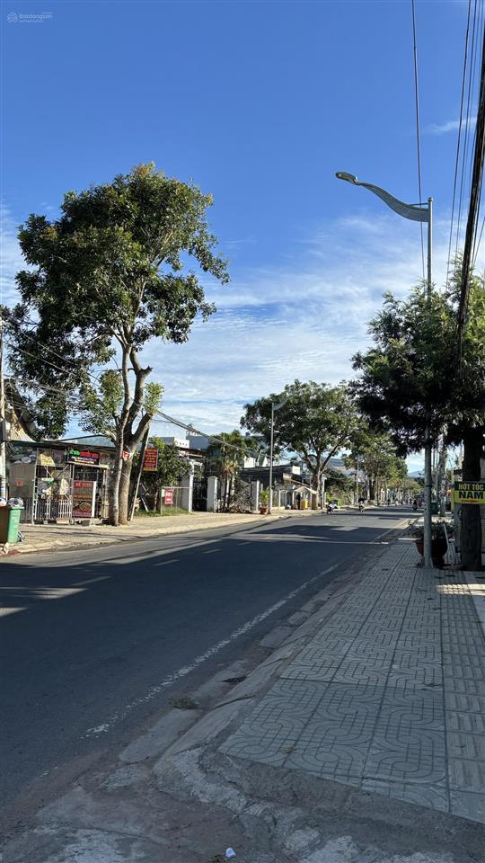 Cần bán gấp đất chính chủ tại phú hội, gần nhà hàng nam giang 1 (cách đường thống nhất 150m)