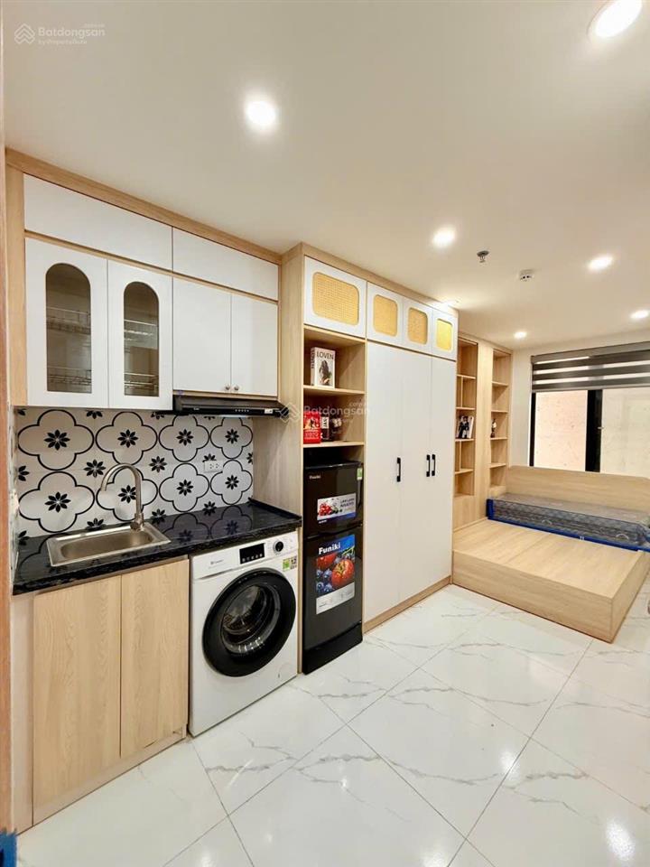 Siêu phẩm ccmn  nguyễn ngọc vũ  cầu giấy 102m2 7 tầng thang máy nhỉnh 20tỷ