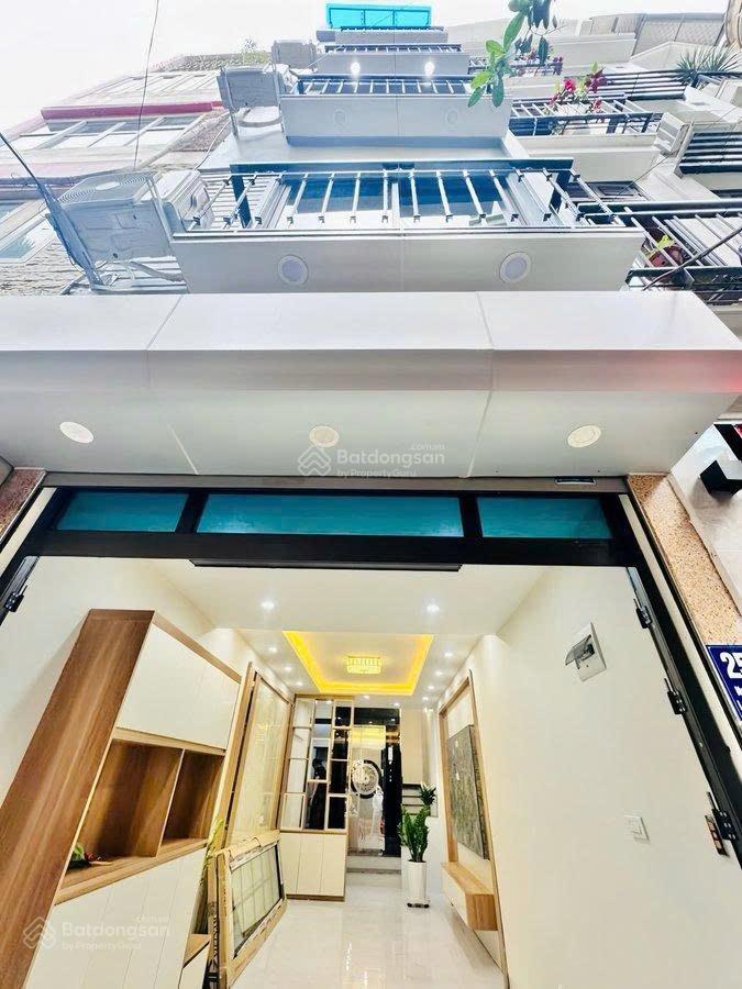 Siêu phẩm nhà mặt phố lạc long quân, 13,6 tỷ, 35m2, 4pn, 4wc, 6 tầng, mặt tiền 3m