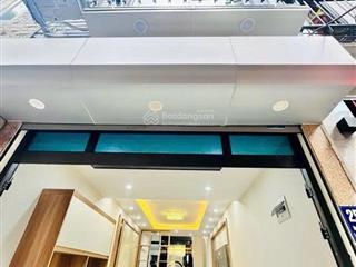 Siêu phẩm nhà mặt phố lạc long quân, 13,6 tỷ, 35m2, 4pn, 4wc, 6 tầng, mặt tiền 3m
