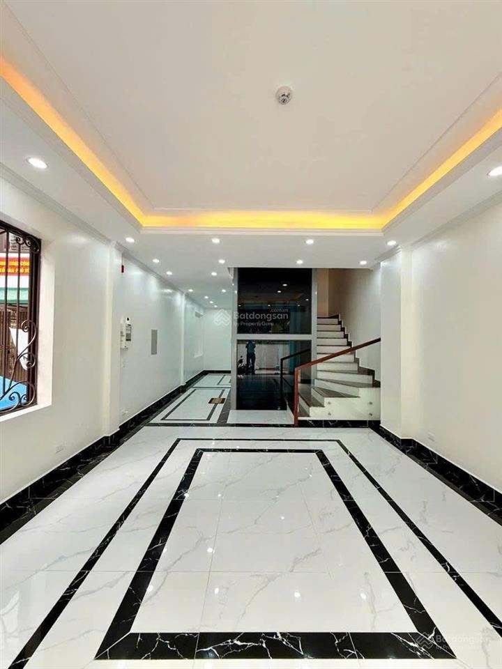 Cực phẩm mai dịch, 6 tầng thang máy, ô tô đỗ cửa, 64m2 mt 5m hơn 28 tỷ