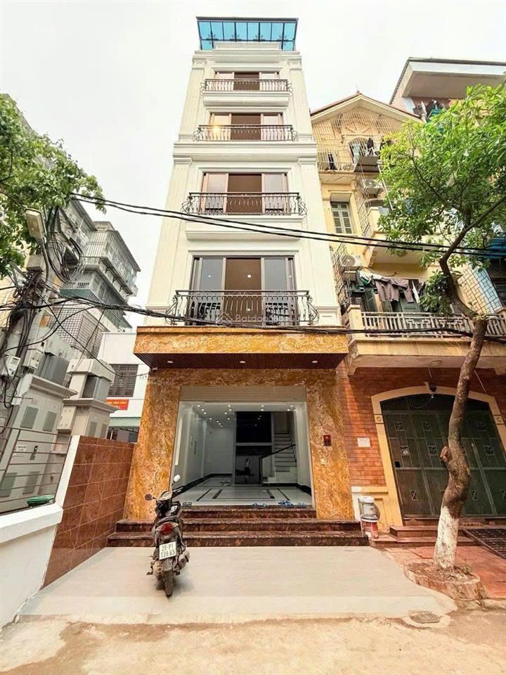 Cực phẩm mai dịch, 6 tầng thang máy, ô tô đỗ cửa, 64m2 mt 5m hơn 28 tỷ
