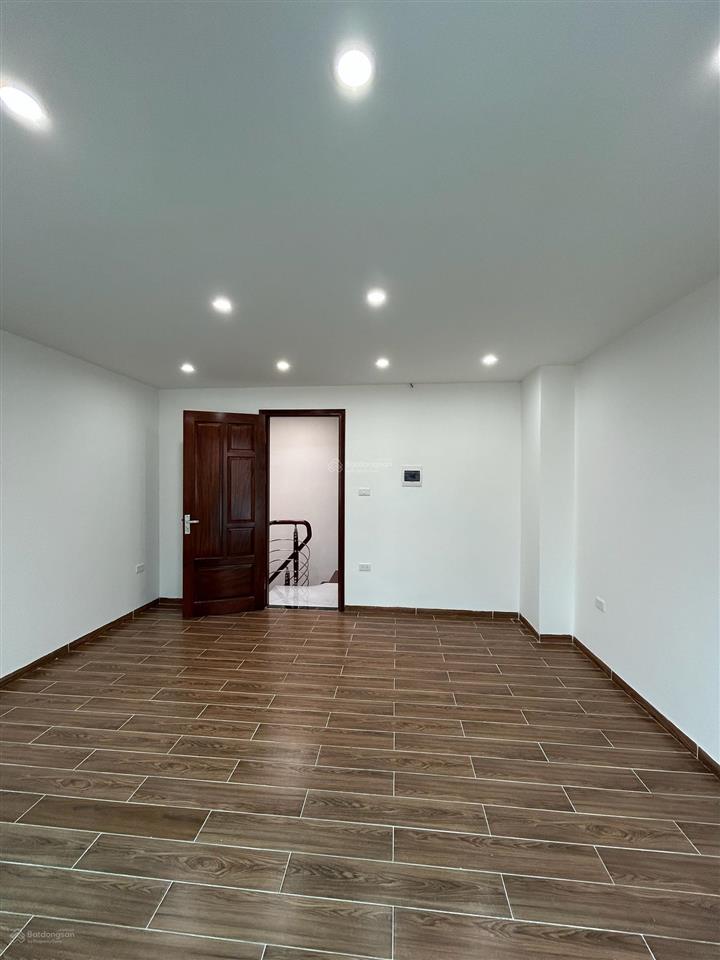 Siêu phẩm nguyễn ngọc vũ, 6 tầng thang máy, nhà mới coong, hơn 13 tỷ