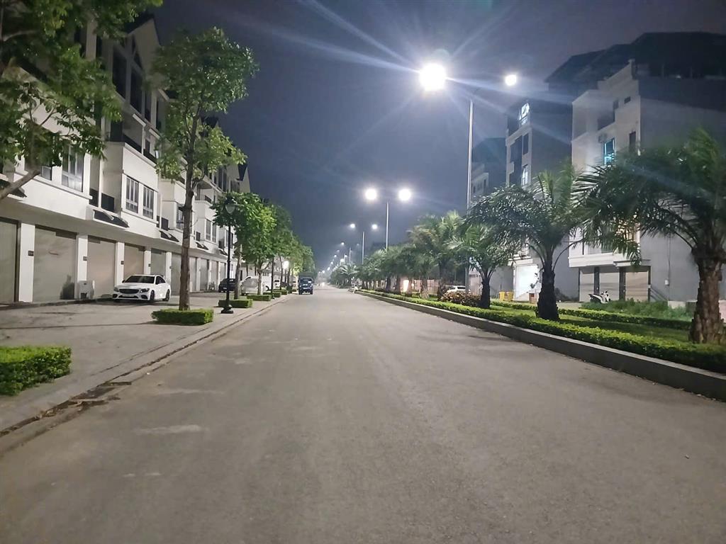 CC CẦN BÁN CẦN BÁN CĂN LK TRONG KHU ĐÔ THỊ HINODE.