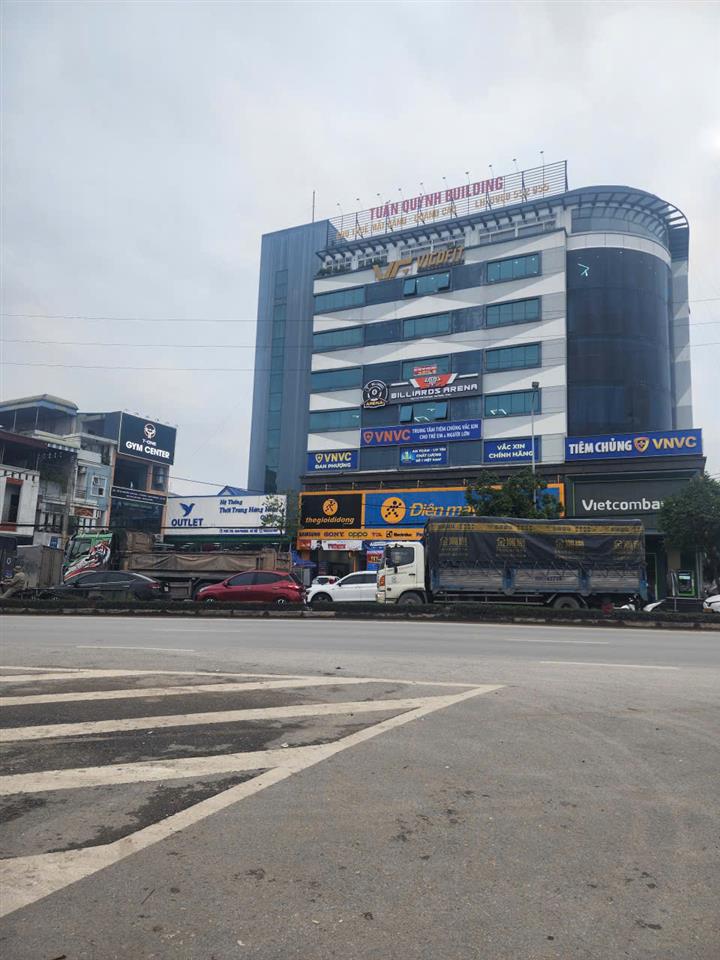 CẦN BÁN CĂN NHÀ 4 TẦNG MỚI TINH Ở THỊ TRẤN PHƯỢNG. HÀ NỘI.
NHÀ ĐƯỢC THIẾT KẾ HIỆN ĐẠI.