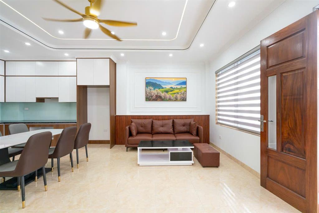 CẦN BÁN CĂN NHÀ 4 TẦNG MỚI TINH Ở THỊ TRẤN PHƯỢNG. HÀ NỘI.
NHÀ ĐƯỢC THIẾT KẾ HIỆN ĐẠI.