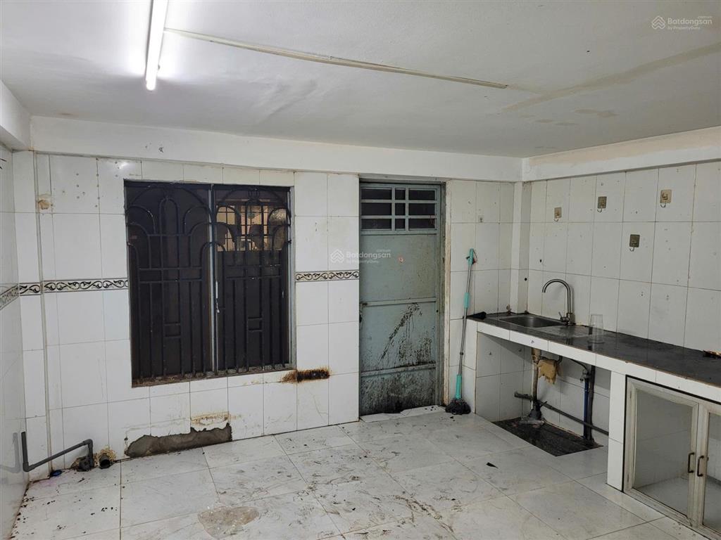 Bán nhà mặt tiền trần khắc chân  đông xuyên, long xuyên