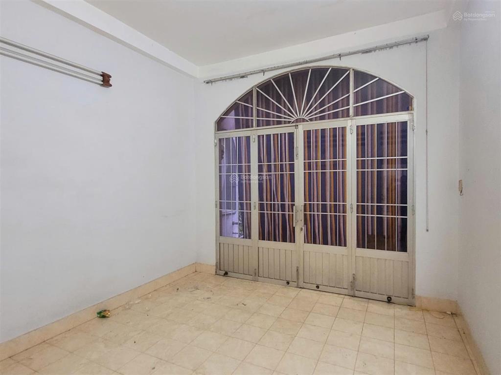 Bán nhà mặt tiền trần khắc chân  đông xuyên, long xuyên