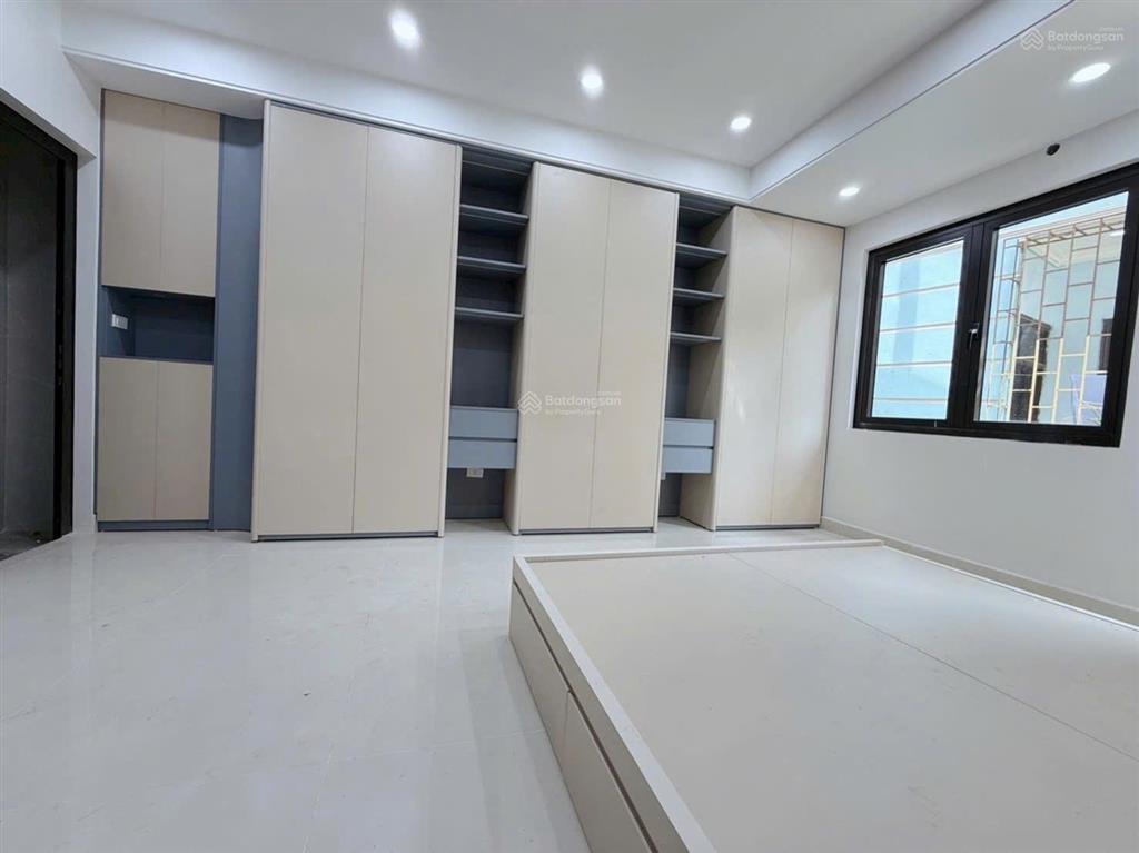 Nhà mặt ngõ  kinh doanh  mặt ngõ thẳng tắp  6 tầng thang máy  full nội thất