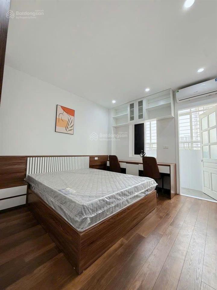 Chỉ 6 tỷ sở hữu căn chung cư mặt phố lê văn lương lô góc 3pn full nội thất