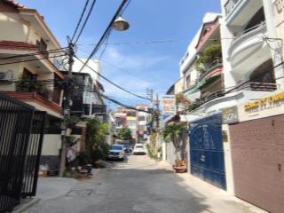 Hẻm 1 hoàng việt xe hơi ngủ trong nhà, khu vip tân bình, 68m2 , 6 pn, xây 4 tầng còn mới đẹp