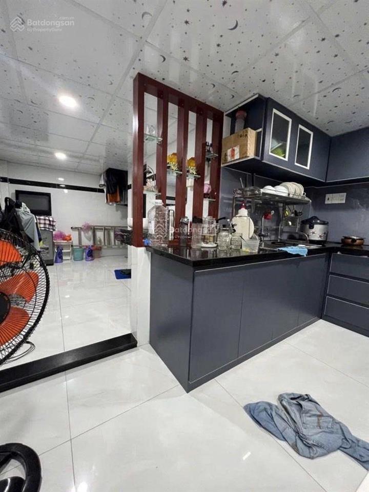 Ngang 4.1m nở 7m  cách 50m ra hẻm xe tải nguyễn sỹ sách  57m  hỉ hơn 5 tỷ